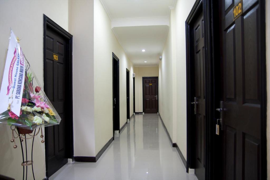 Galaxy Guest House Surabaya Eksteriør bilde